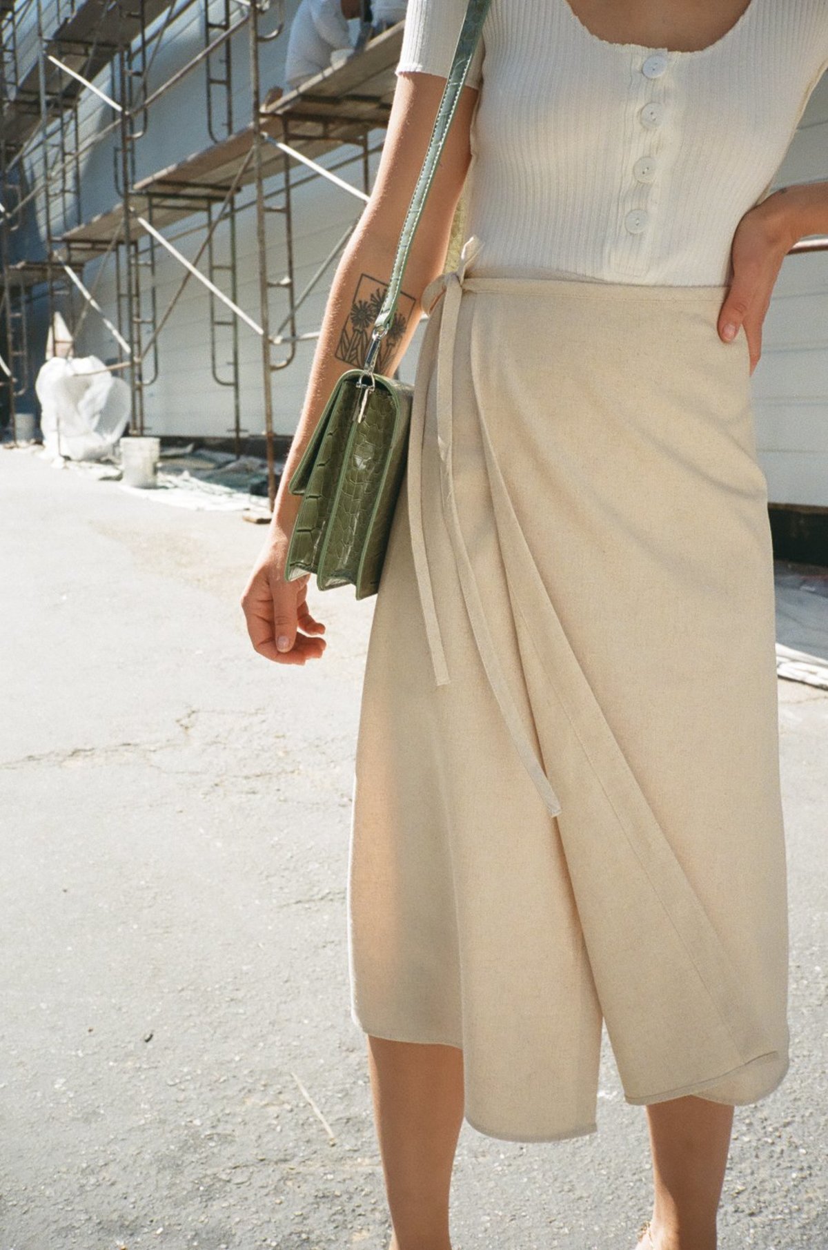 Lisa Says Gah Capri Wrap Skirt - Natural Linen | Garmentory