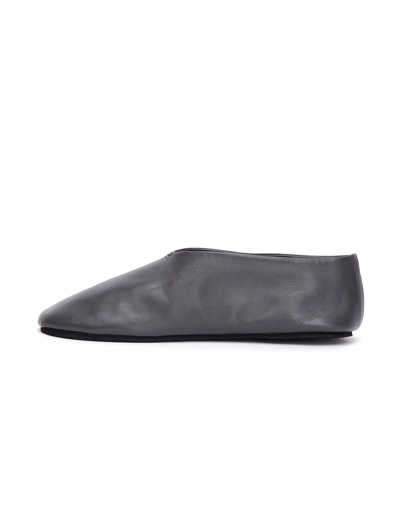 【関税&送料込】Jil Sander Low Leather Slipper Jil Sander Leather Slippers - Grey | Garmentory
