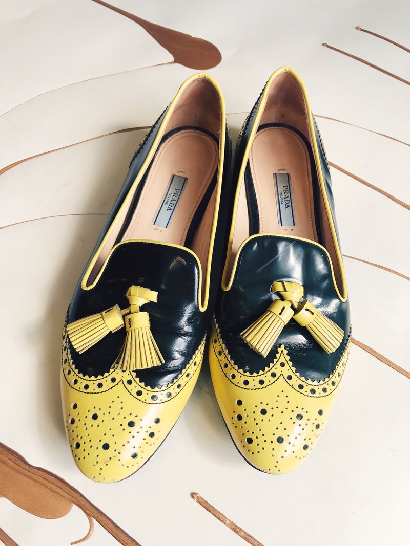 pre-loved] Prada Leather Loafers Black/Yellow Garmentory
