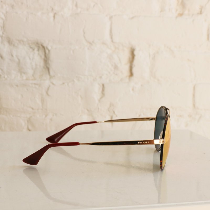 pre-loved] Prada Mirrored Sunglasses - pink | Garmentory display picture 3