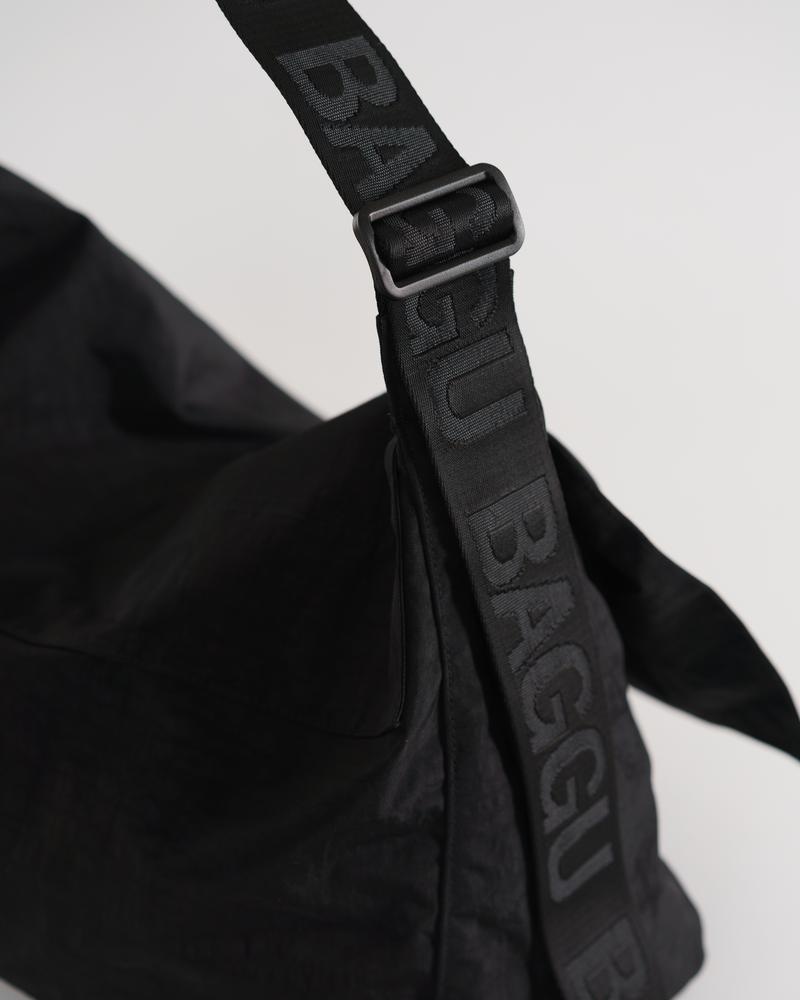 Baggu Travel Sport Messenger Bag Camel Garmentory