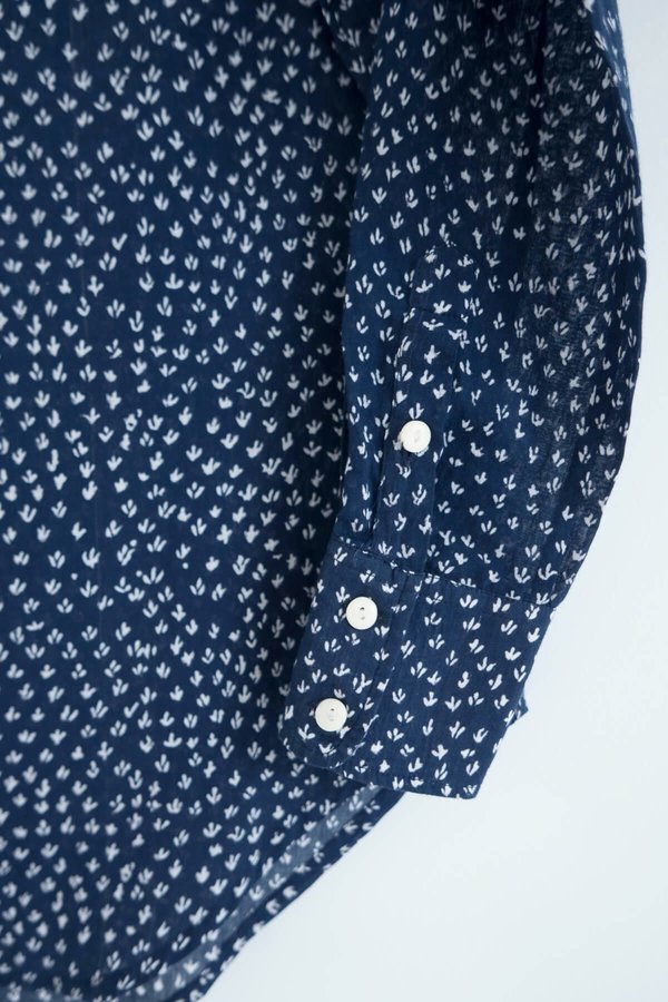 Karu Scrub Print Shirt - Midnight Blue Karu Scrub Print Shirt - Midnight Blue