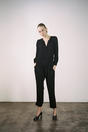 Maria Stanley Almond Blouse - Clove Maria Stanley Almond Blouse - Clove