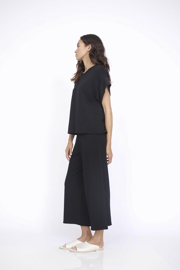 Corinne Collection Corinne Gracie T Shirt - Black Corinne Collection Corinne Gracie T Shirt - Black