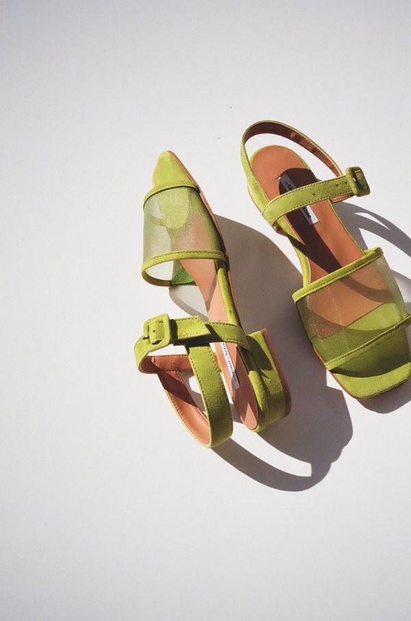 about arianne marini mesh