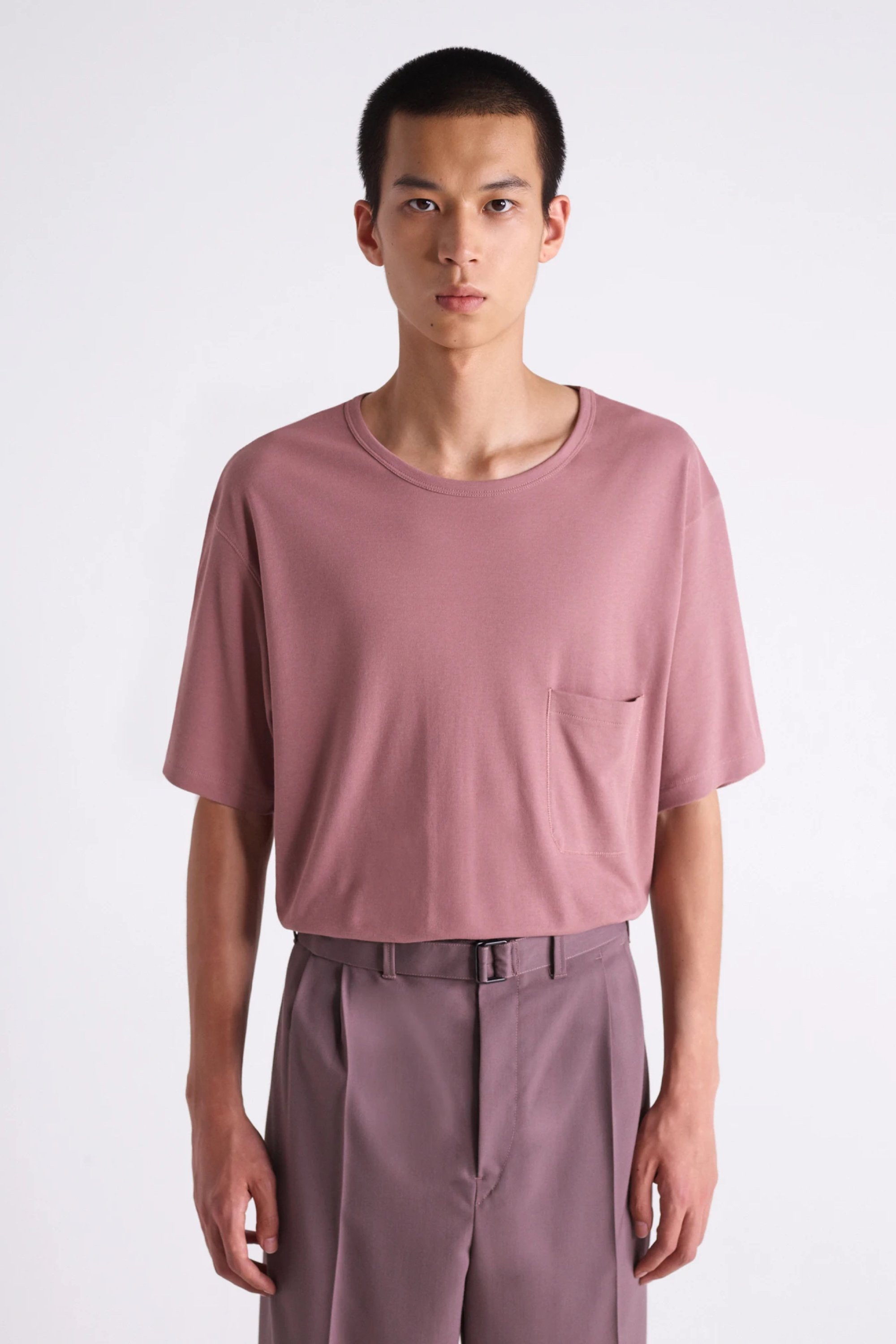 【関税込み】LEMAIRE ピンク Foulard 半袖Tシャツ LEMAIRE Short Sleeve With Foulard Shirt | Pink | FARFETCH