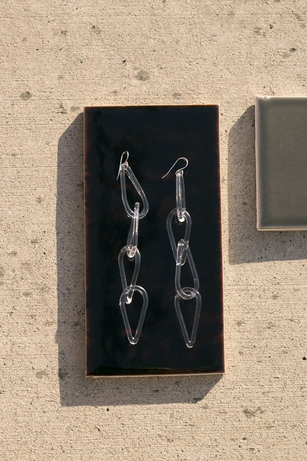 Jane D'Arensbourg Clear Tear Drop Chain Glass Earrings Jane D'Arensbourg Clear Tear Drop Chain Glass Earrings
