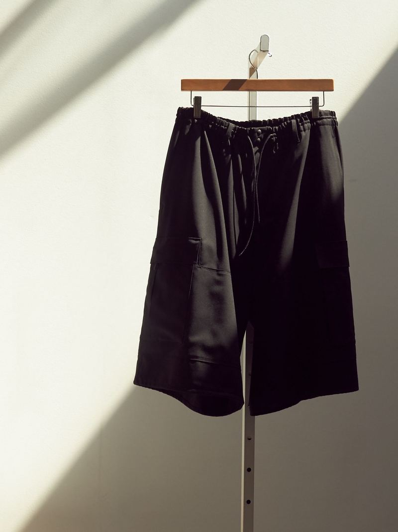 パンツ Y-3 CLASSIC WOOL STRETCH CARGO SHORTS adidas Y-3 Classic Refined Wool Stretch Cargo Shorts 'Black