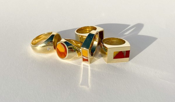 Legier Sunset Stone/Mookaite Strip Inlay Signet Legier Sunset Stone/Mookaite Strip Inlay Signet