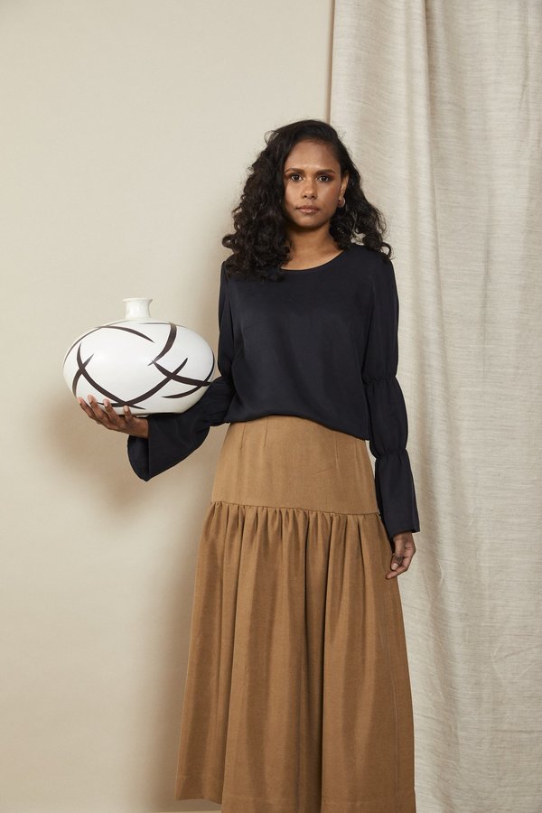 Lois Hazel Contain Top - Black Lois Hazel Contain Top - Black