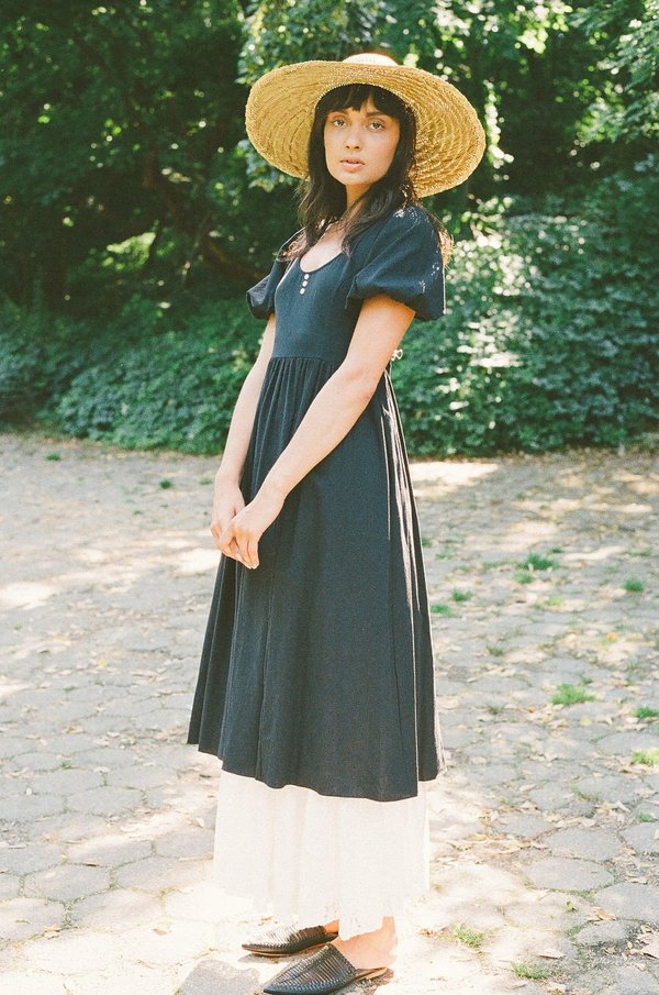 Of Her Own Kind Maeve Dress - Black on Garmentory