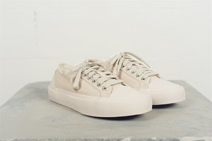 article nº Sneaker - Milky White Canvas article nº Sneaker - Milky White Canvas