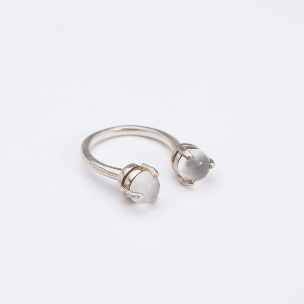 Aesa Single Wave Moonstone Ring - sterling silver Aesa Single Wave Moonstone Ring - sterling silver