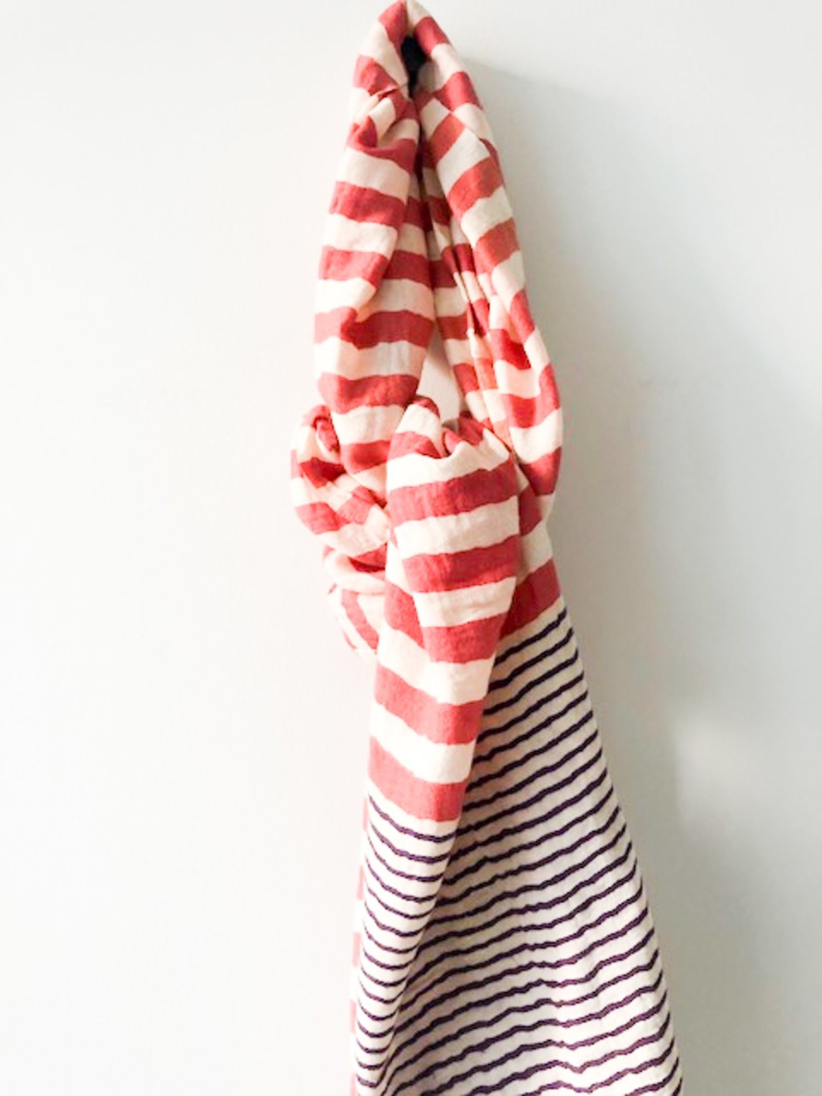 [pre-loved] Épice Striped Scarf - red - Image 1 of 2