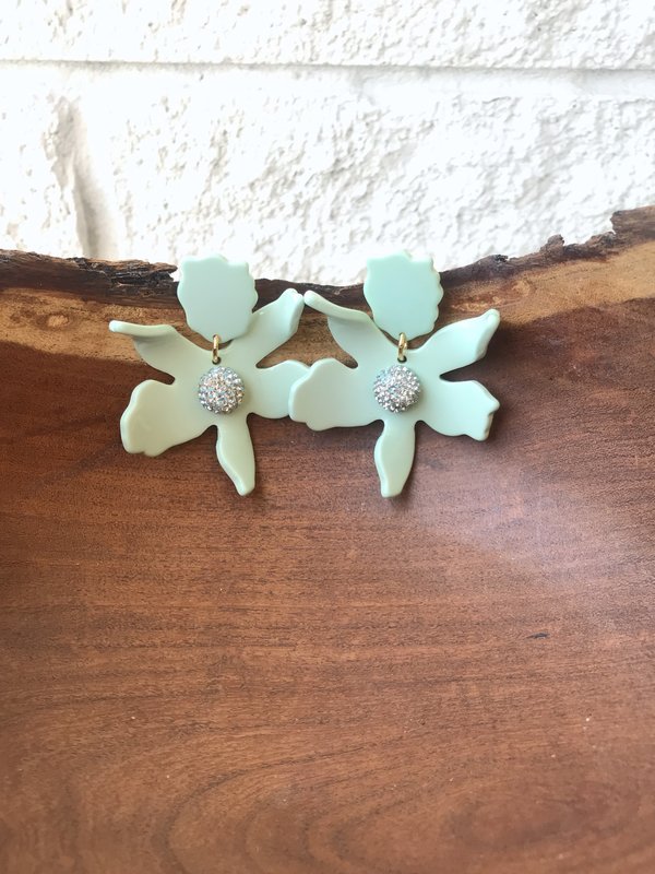 LeLe Sadoughi SMALL CRYSTAL LILY EARRING - MINT LeLe Sadoughi SMALL CRYSTAL LILY EARRING - MINT