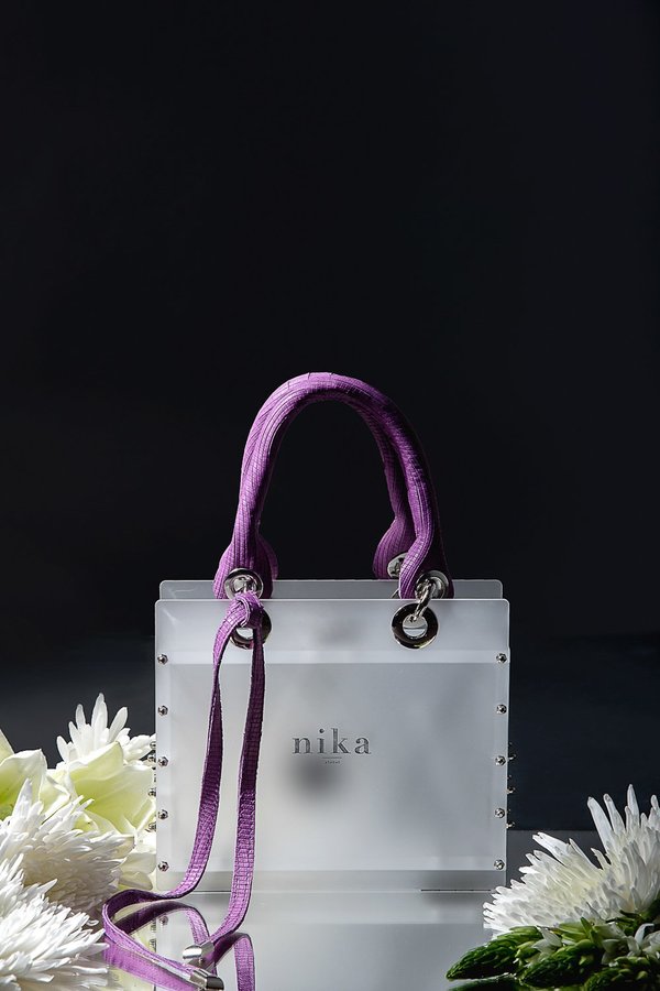 NIKA ANEMONE NIKA ANEMONE