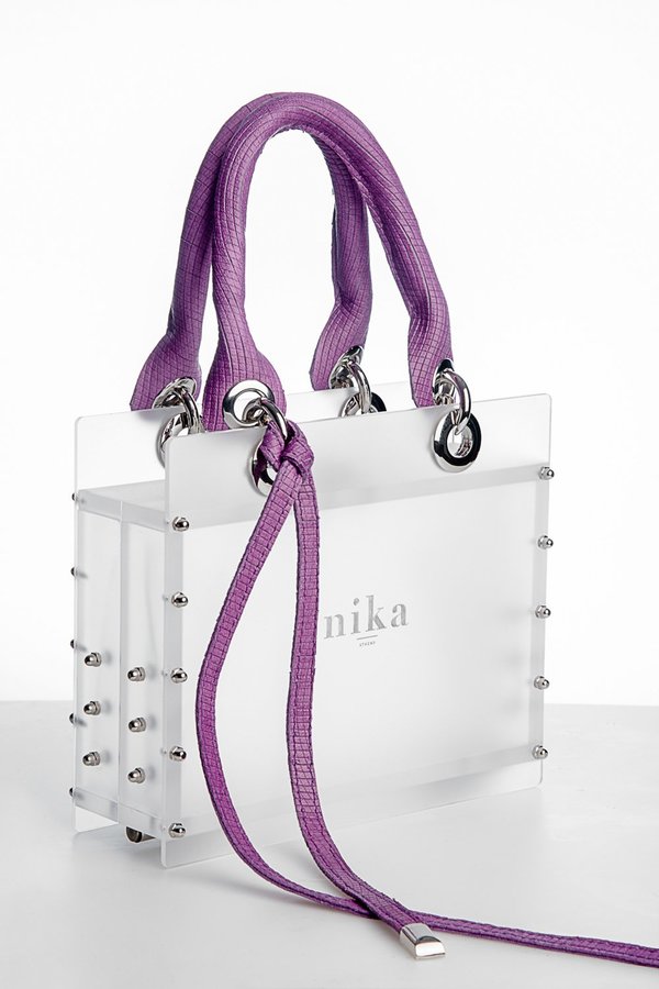 NIKA ANEMONE NIKA ANEMONE