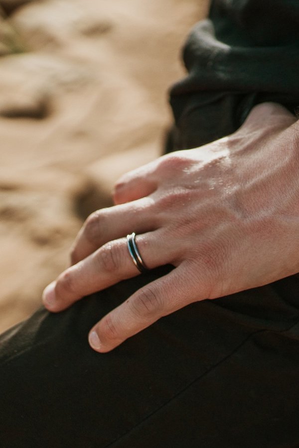 ICEBOW DESIGNS TRES-2B CURVED RING ICEBOW DESIGNS TRES-2B CURVED RING
