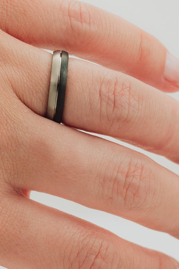 ICEBOW DESIGNS TRES-2B CUT RING ICEBOW DESIGNS TRES-2B CUT RING