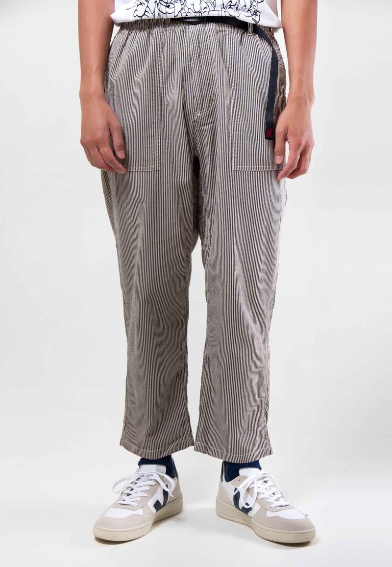 パンツ GRAMICCI  SUCKER LOOSE TAPERED PANTS Gramicci Sucker Loose Tapered Pants - ivory | Garmentory