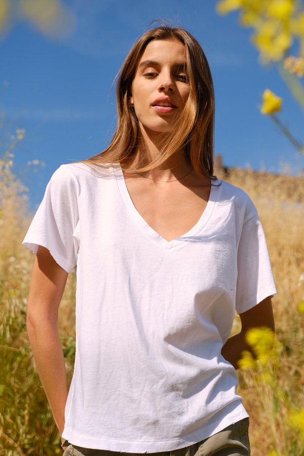 amo denim AMO V Neck Tee - white amo denim AMO V Neck Tee - white
