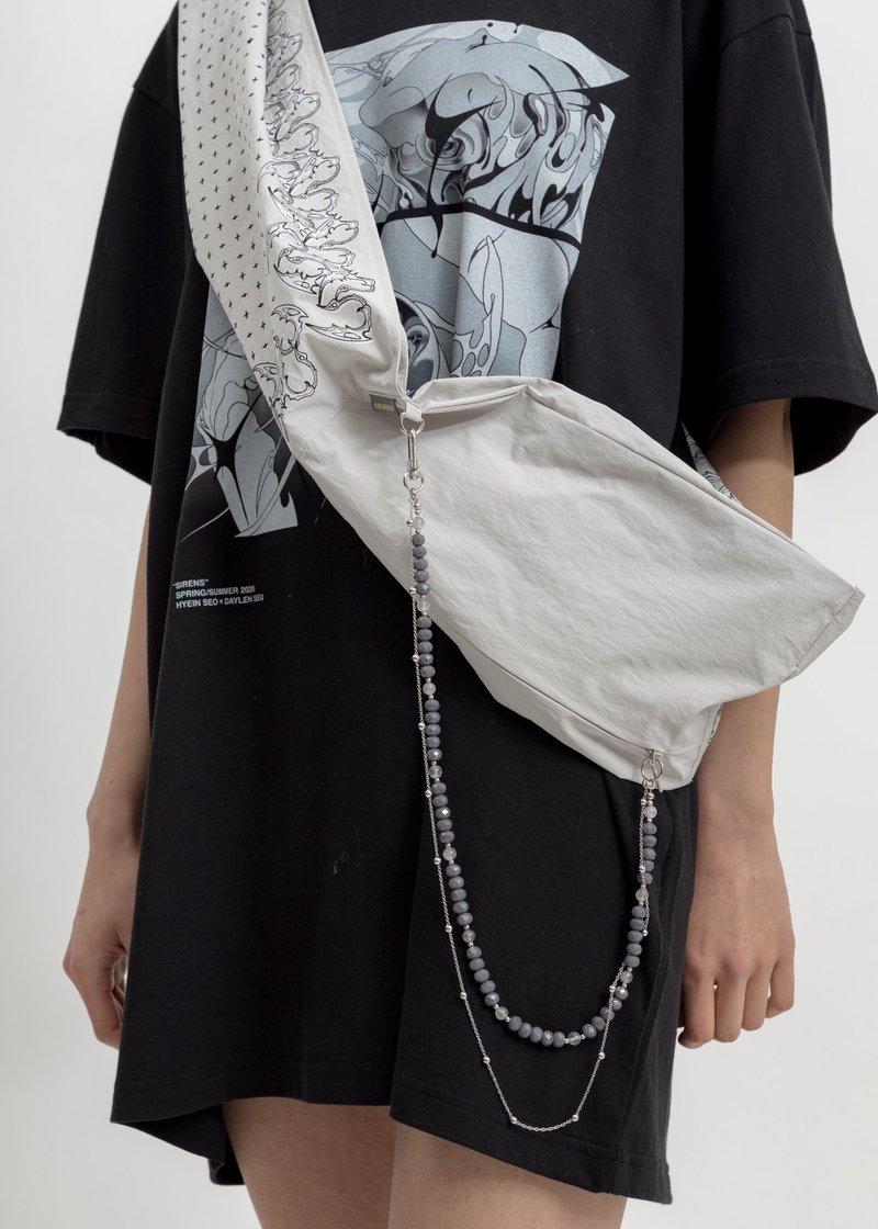 【関税込み】HYEIN SEO グレー Dyed Scarf Bag フーディ 6-1_06da6546-f132-43e5-a30b-