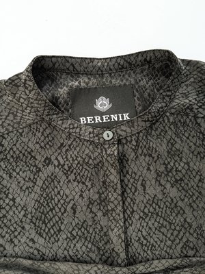 Berenik BLOUSE WITH LONG SLEEVES AND CONCEALED BUTTONS - black/grey Berenik BLOUSE WITH LONG SLEEVES AND CONCEALED BUTTONS - black/grey