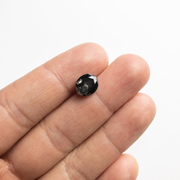 Misfit Diamonds 3.71ct Oval Brilliant Misfit Diamonds 3.71ct Oval Brilliant