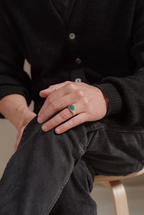 Vintage VEINY TURQUOISE SIGNET RING - 10K Gold Vintage VEINY TURQUOISE SIGNET RING - 10K Gold