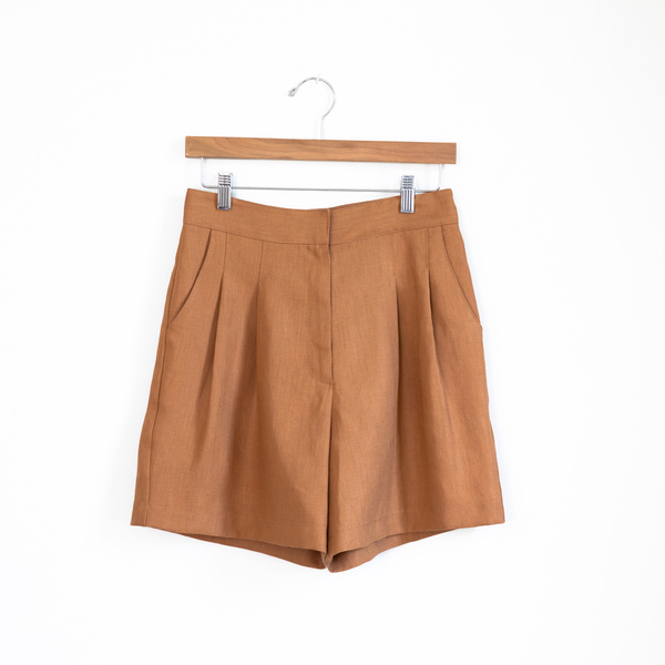 No.6 Linen Annika Short No.6 Linen Annika Short