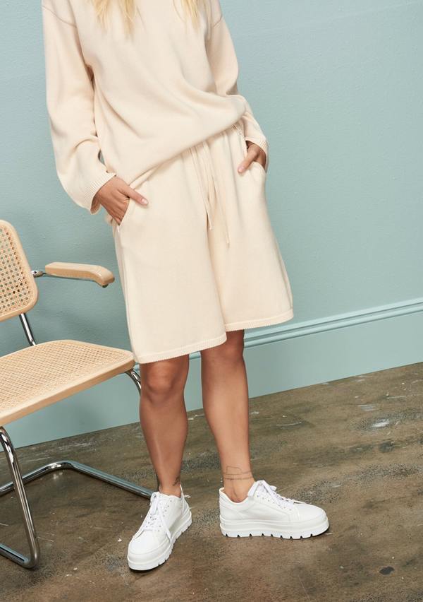 KOWTOW PAVEMENT PAVEMENT SHORTS - CREAM KOWTOW PAVEMENT PAVEMENT SHORTS - CREAM