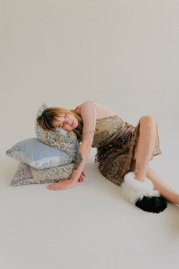WOLF & GYPSY VINTAGE Pingu Bandana Pillowcase Set - Nude/Grey/Blue WOLF & GYPSY VINTAGE Pingu Bandana Pillowcase Set - Nude/Grey/Blue