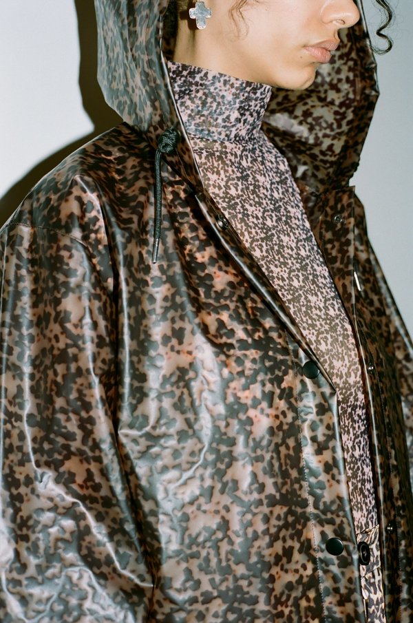 Wray Raincoat - Tortoiseshell Wray Raincoat - Tortoiseshell
