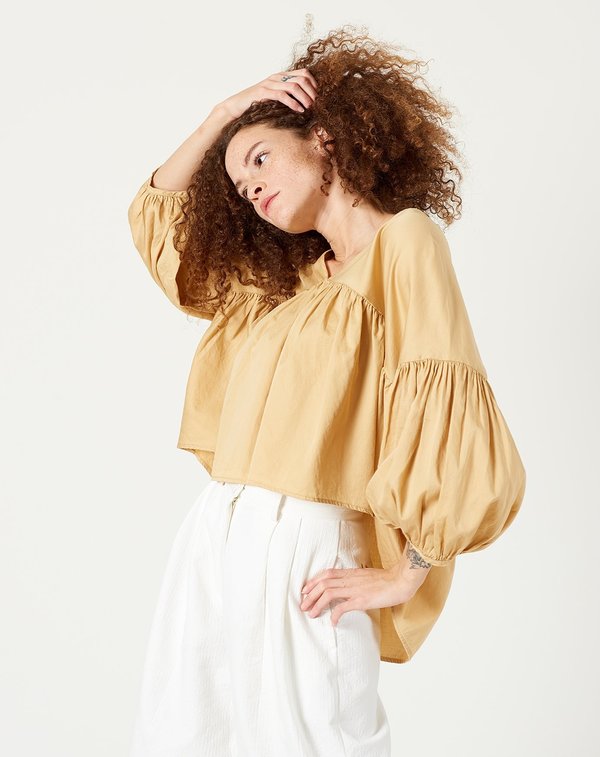 MEER.　CREAM PUFF TOP /BLK Black Crane Puff Top | Garmentory