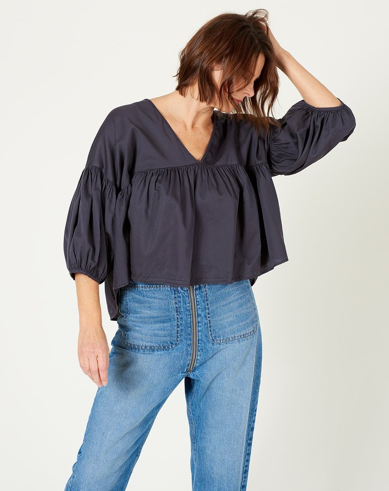 Black Crane Puff Top | Garmentory