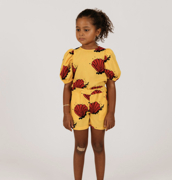 Kids Mini Rodini Shell Woven Shorts - Yellow Kids Mini Rodini Shell Woven Shorts - Yellow