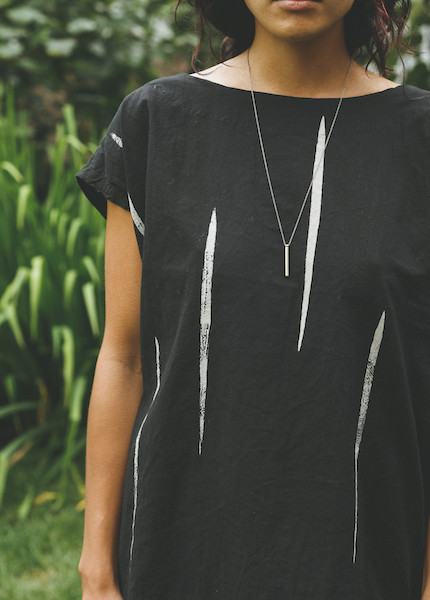 Uzi - Tunic in Black Scratch Uzi - Tunic in Black Scratch