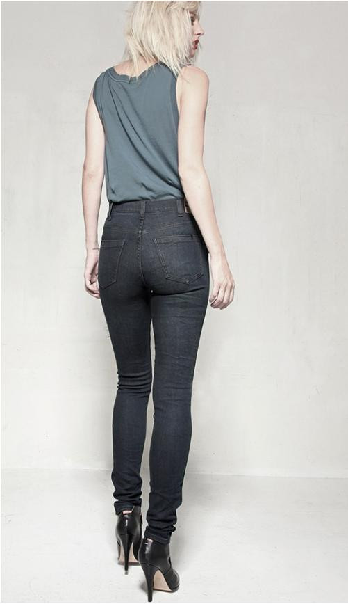 Skargorn #21 Sleeveless Tee, Milk Wash Skargorn #21 Sleeveless Tee, Milk Wash