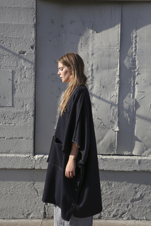 Objects Wihtout Meaning Poncho Coat, Navy Objects Wihtout Meaning Poncho Coat, Navy