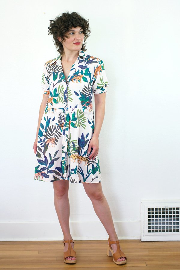 chinese dress ladies Shop Corey Lynn Calter clothing and handbags at SilkRoll. Trade with us!