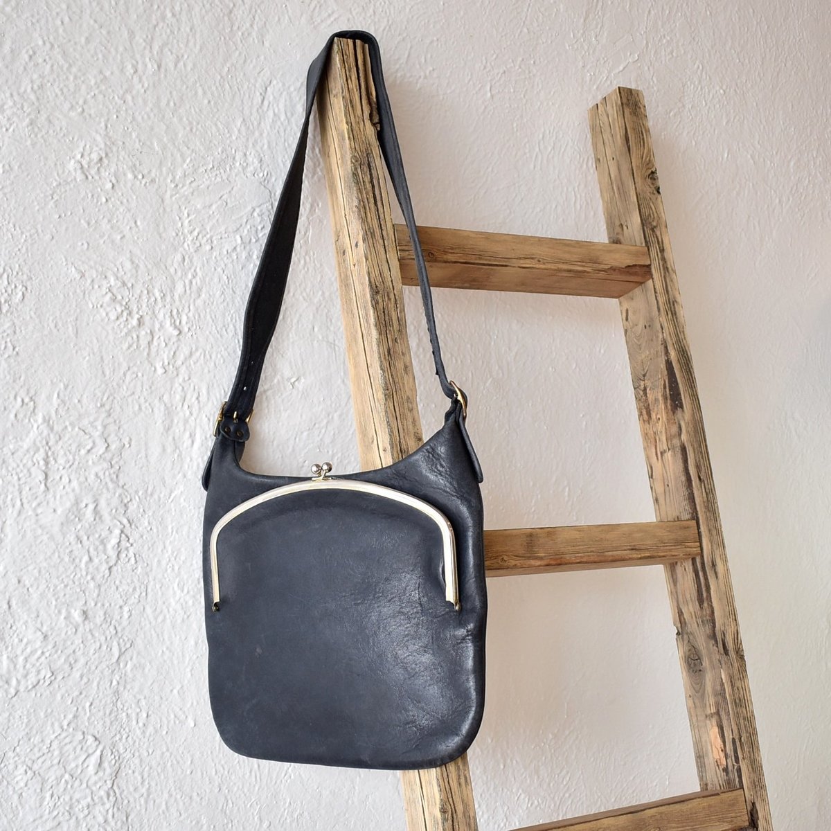 Vintage COACH Kisslock Shoulder Bag - Navy | Garmentory