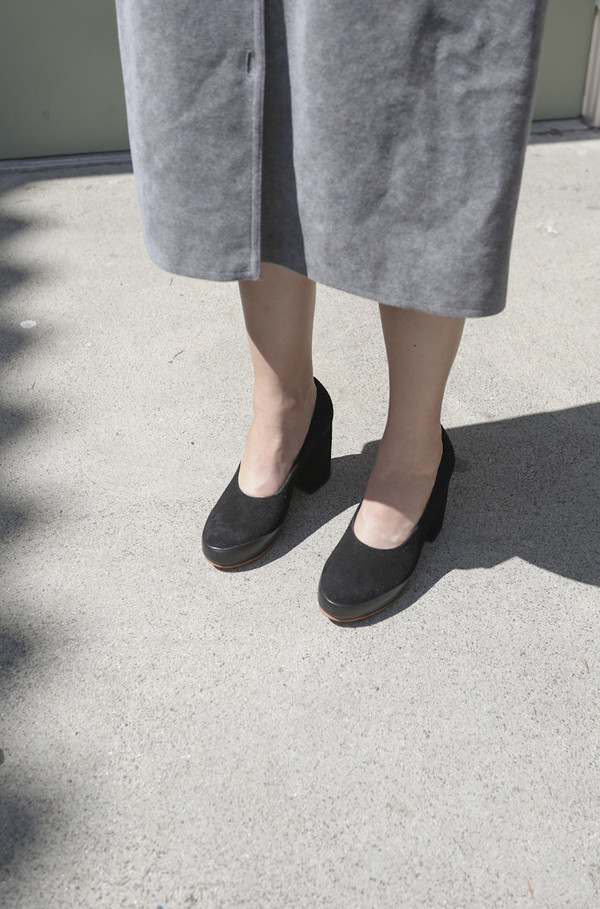 A Détacher Cara Pump in Black Suede A Détacher Cara Pump in Black Suede