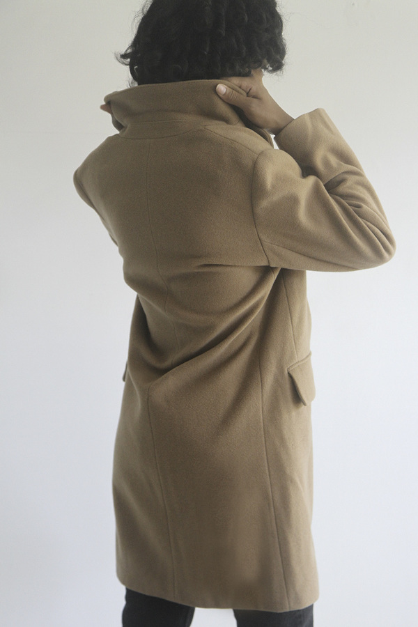 Rawson Vintage Camel Coat with Three Buttons Rawson Vintage Camel Coat with Three Buttons