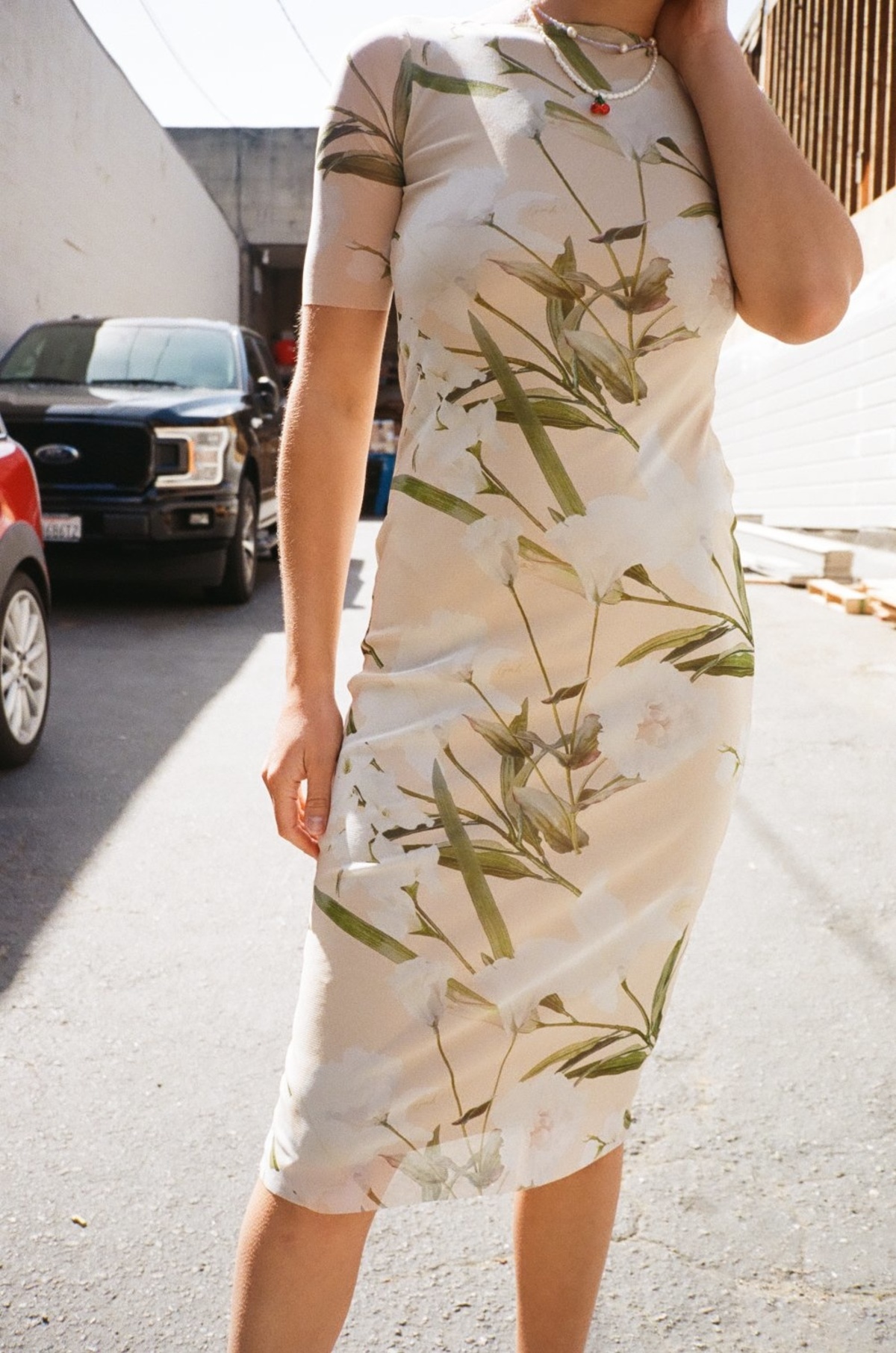 Lisa Says Gah Zelda Midi Dress - Mesh Floral | Garmentory