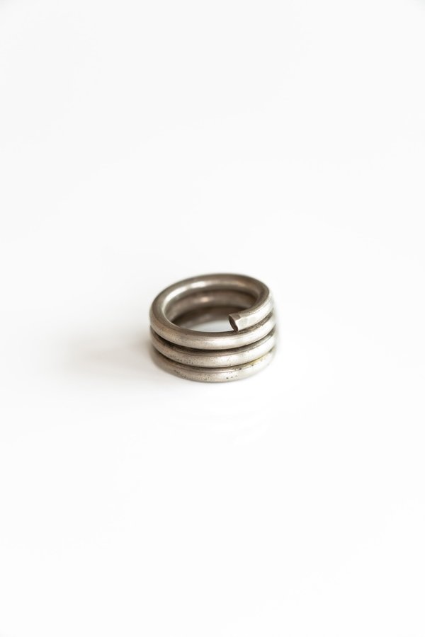 Vintage SILVER COIL RING - Indian Silver Vintage SILVER COIL RING - Indian Silver