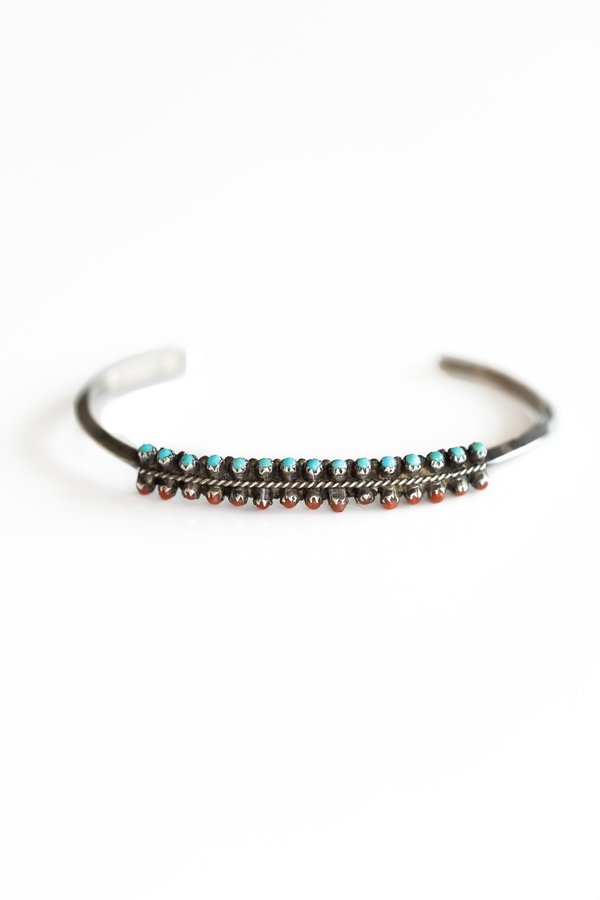 Vintage ZUNI SMALL PETIT POINT CUFF - Silver Vintage ZUNI SMALL PETIT POINT CUFF - Silver