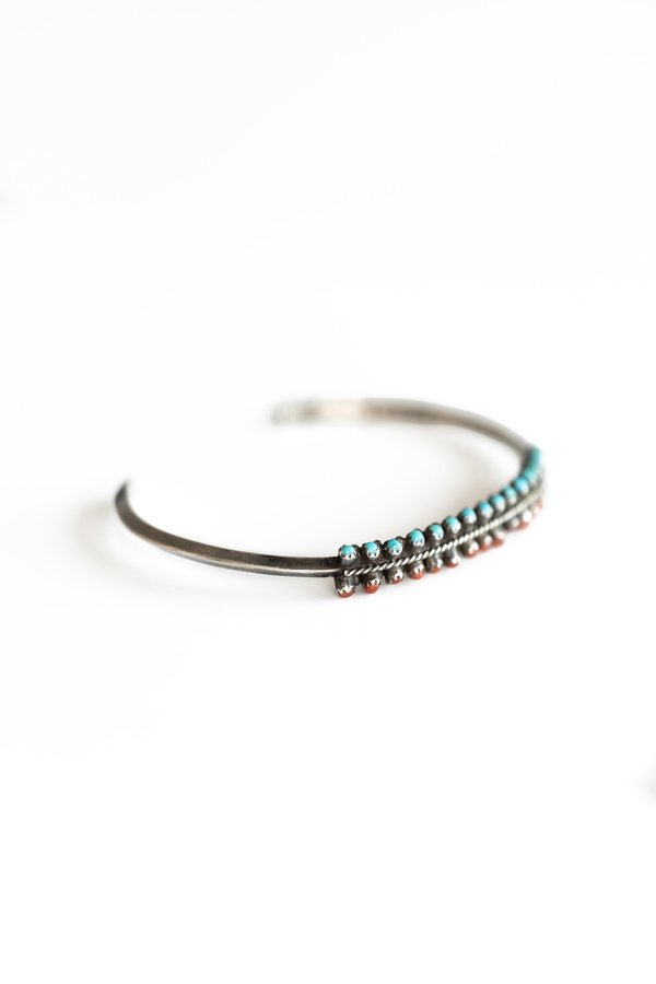 Vintage ZUNI SMALL PETIT POINT CUFF - Silver Vintage ZUNI SMALL PETIT POINT CUFF - Silver