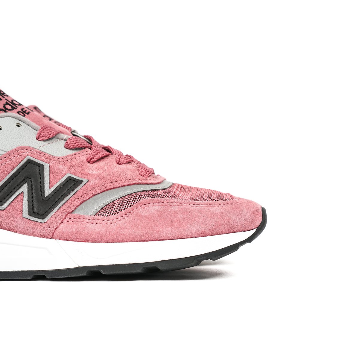New Balance Sneaker Pink/Grey Garmentory