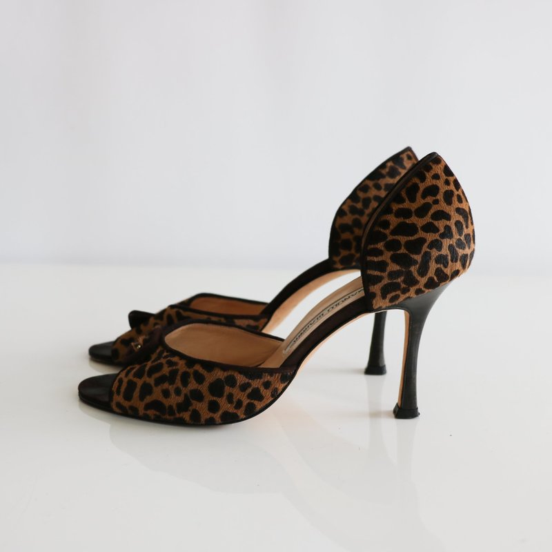 Pre-loved] Manolo Blahnik Peep Toe Pump - Animal Print