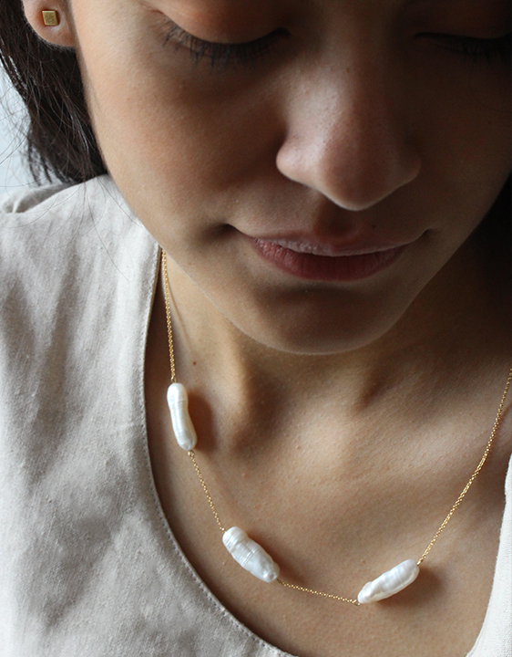 Giant Lion Pearl Necklace Giant Lion Pearl Necklace